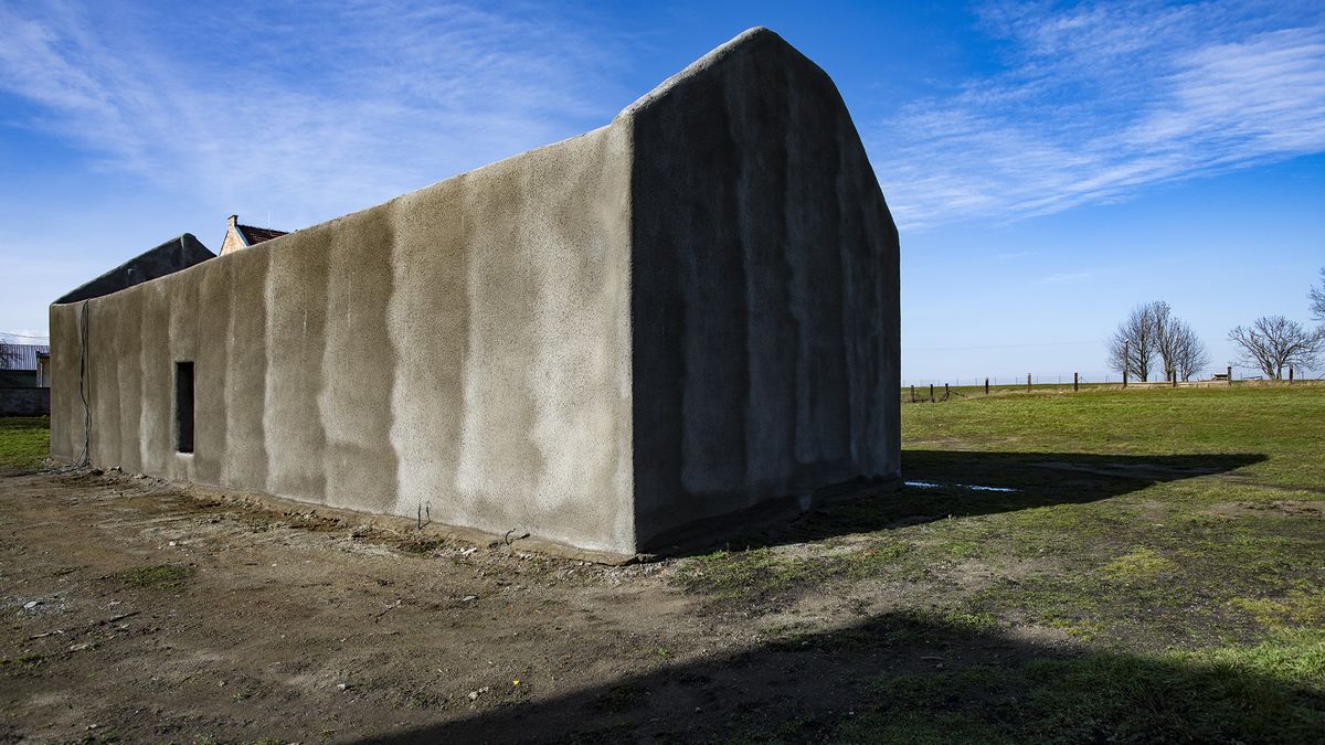 Fotky: Tak vzniká památník, který má Čechy upomínat na vlastní hrdost